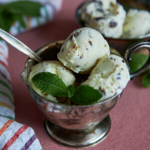 Minted w/ Chocolate Flake - Pint