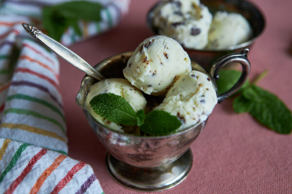 Minted w/ Chocolate Flake - Pint